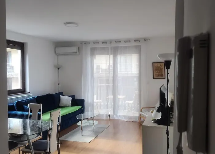 Bella\'S Apartment